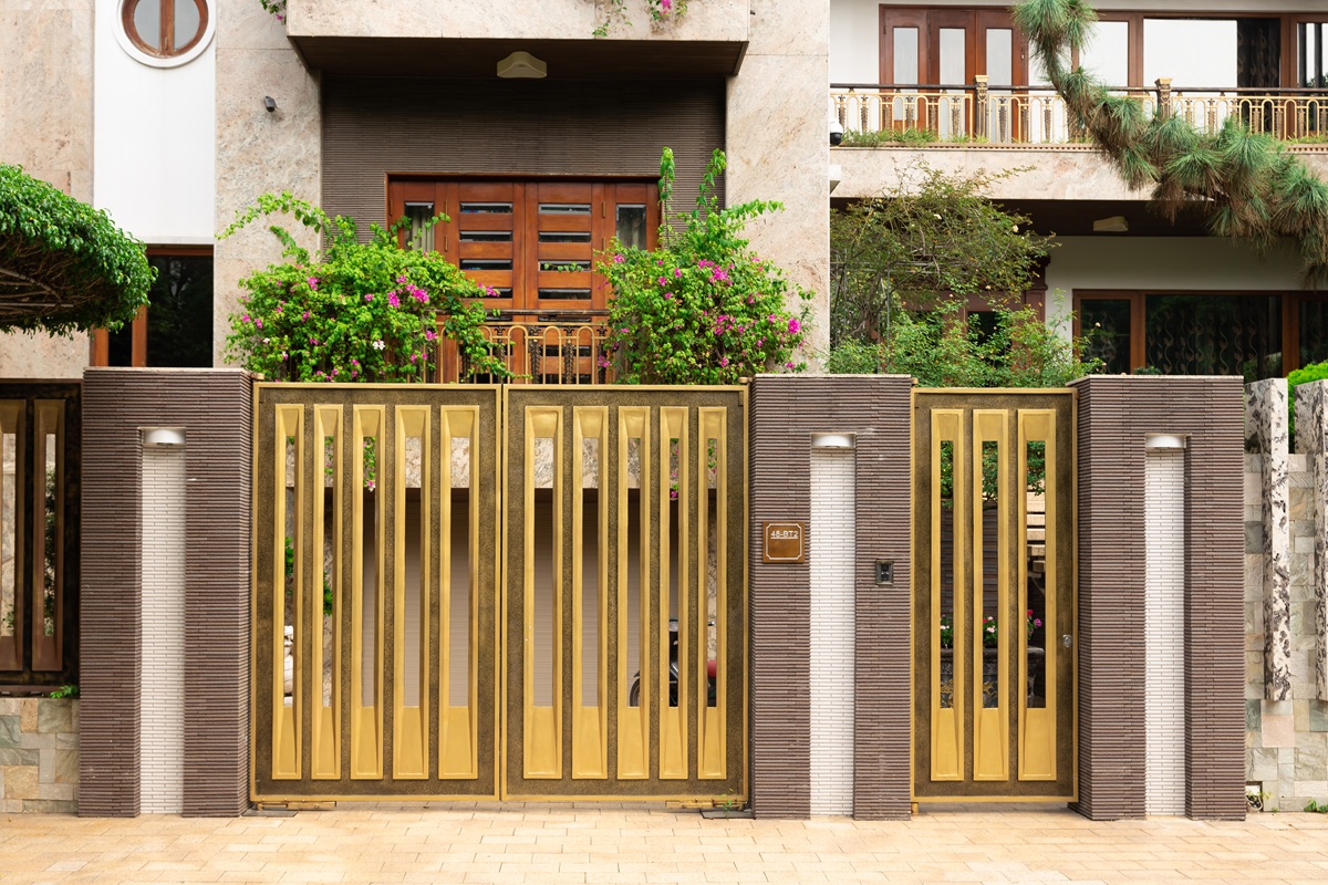 Công trình ốp gạch INAX HBR-7 và BB-1 INAX
