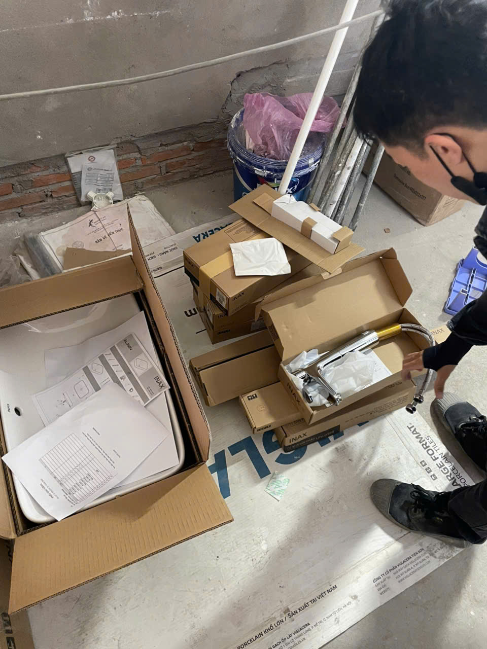 Bàn giao combo chậu và vòi